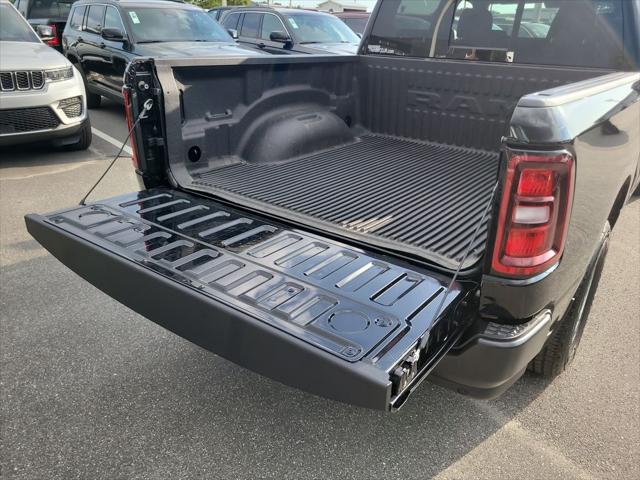 2026 Ram 1500 Tradesman Crew Cab 4x4 57 Box