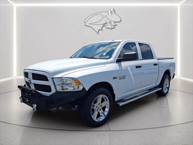 2018 Ram 1500 Express Crew Cab 4x4 5'7" Box for sale in Pittsville, MD