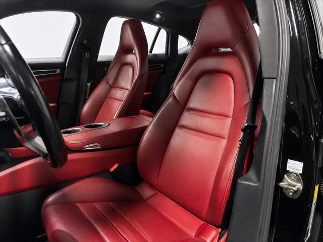 2020 Porsche Panamera GTS