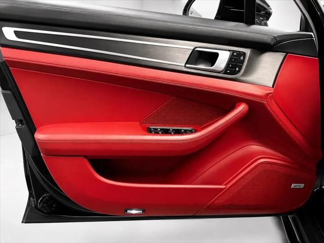 2020 Porsche Panamera GTS