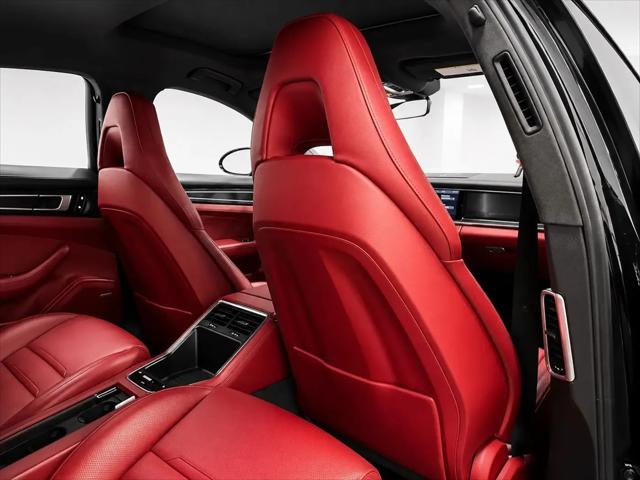 2020 Porsche Panamera GTS