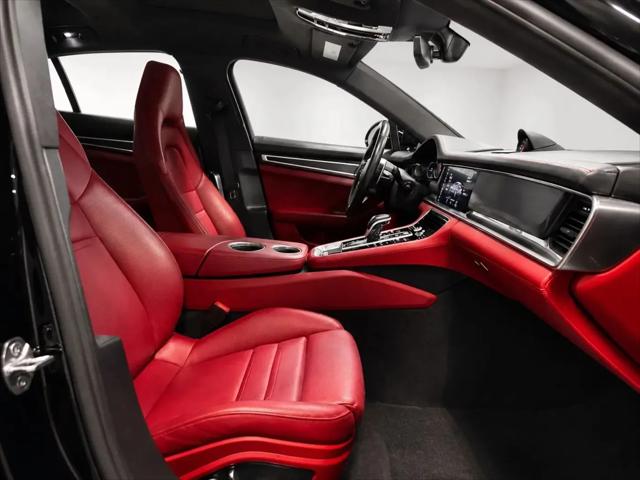 2020 Porsche Panamera GTS