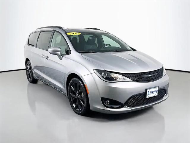 2020 Chrysler Pacifica Touring L Plus for sale in Staten Island, NY