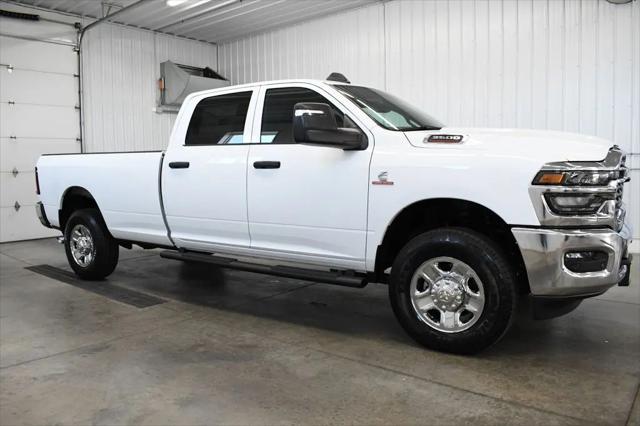 2026 Ram 3500 Tradesman Crew Cab 4x4 8 Box