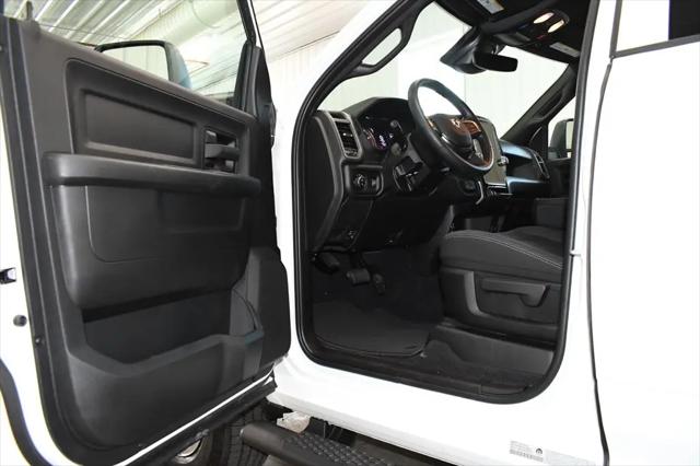 2026 Ram 3500 Tradesman Crew Cab 4x4 8 Box