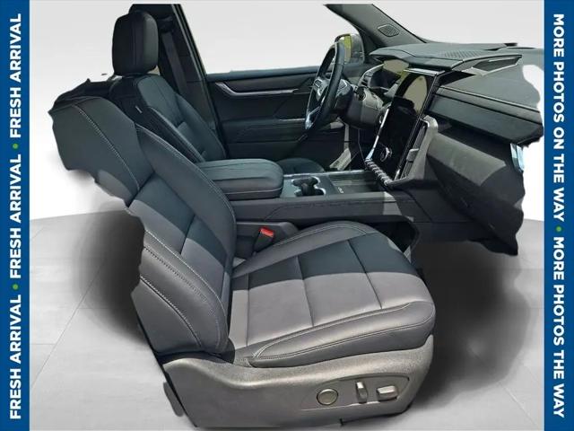 2024 GMC Acadia AWD Elevation for sale in Dubuque, IA