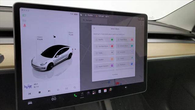 2022 Tesla Model 3 Rear-Wheel Drive