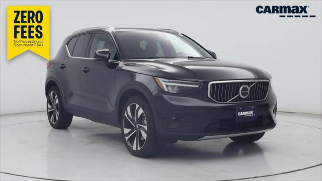 2025 Volvo XC40 B5 Plus Bright Theme for sale in Hillside, IL