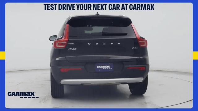 2025 Volvo XC40 B5 Plus Bright Theme