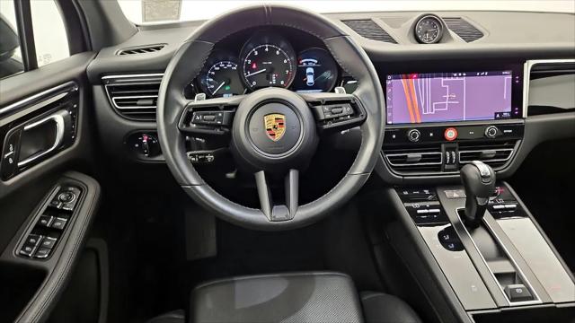 2023 Porsche Macan Macan