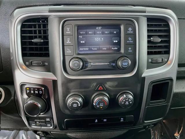 2024 Ram 1500 Classic Warlock Crew Cab 4x4 57 Box