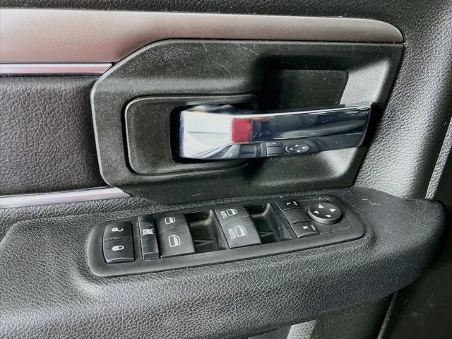 2024 Ram 1500 Classic Warlock Crew Cab 4x4 57 Box