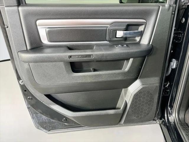 2024 Ram 1500 Classic Warlock Crew Cab 4x4 57 Box