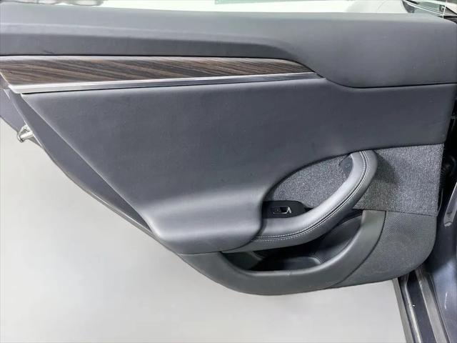 2022 Tesla Model S Dual Motor All-Wheel Drive