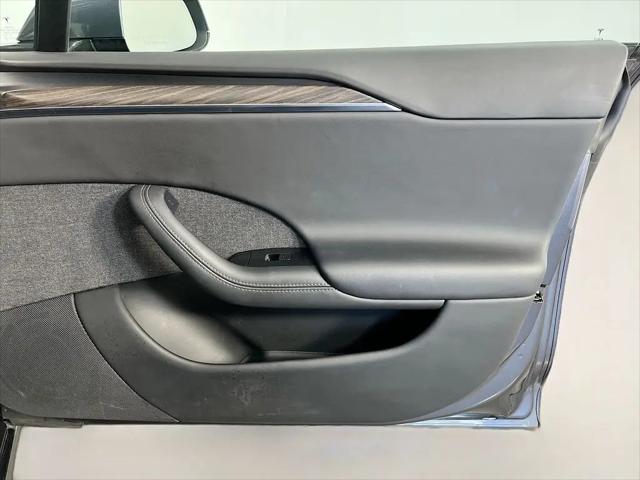 2022 Tesla Model S Dual Motor All-Wheel Drive