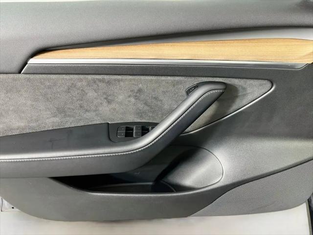 2022 Tesla Model 3 Long Range Dual Motor All-Wheel Drive