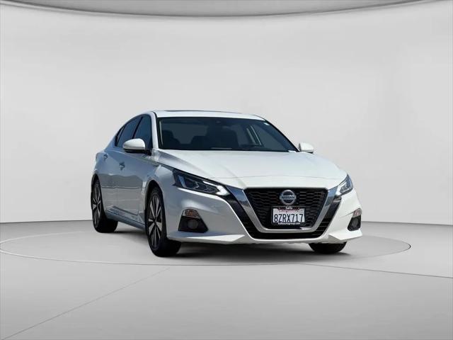 2022 Nissan Altima SL FWD