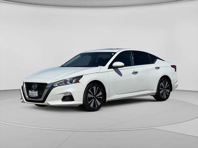 2022 Nissan Altima SL FWD