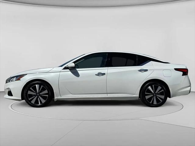 2022 Nissan Altima SL FWD