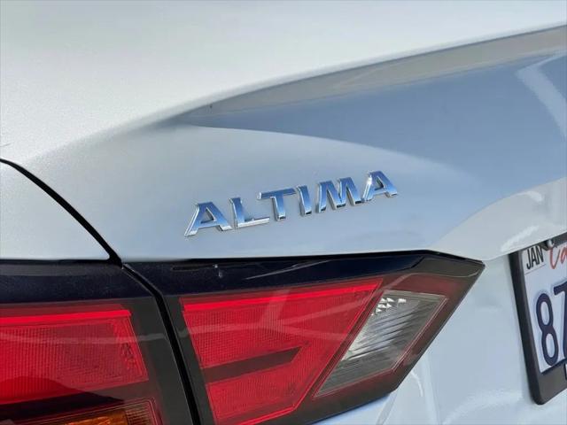 2022 Nissan Altima SL FWD