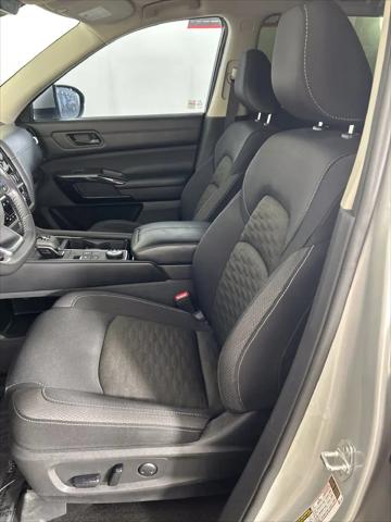 2023 Nissan Pathfinder SV 4WD