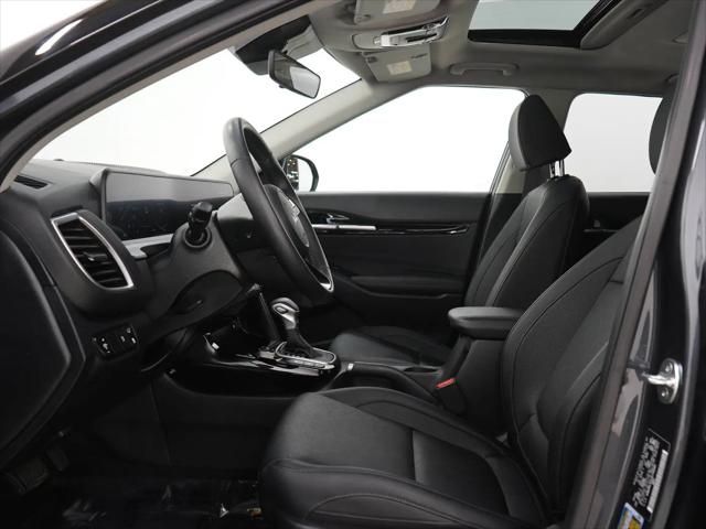 2025 Kia Seltos EX