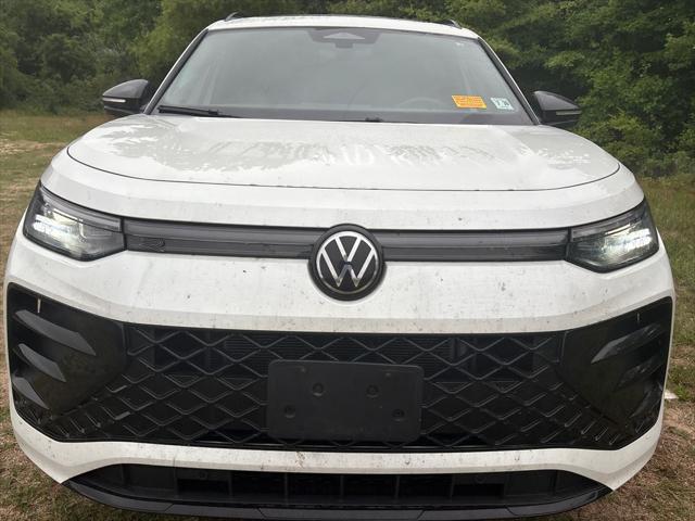 2025 Volkswagen Tiguan 2.0T SE R-Line Black 2025 Volkswagen Tiguan 2.0T SE R-Line Black