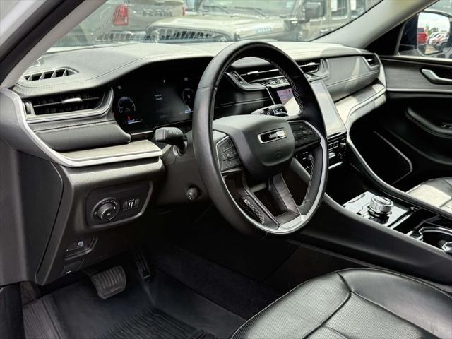2022 Jeep Grand Cherokee L Limited 4x4 2022 Jeep Grand Cherokee L Limited 4x4