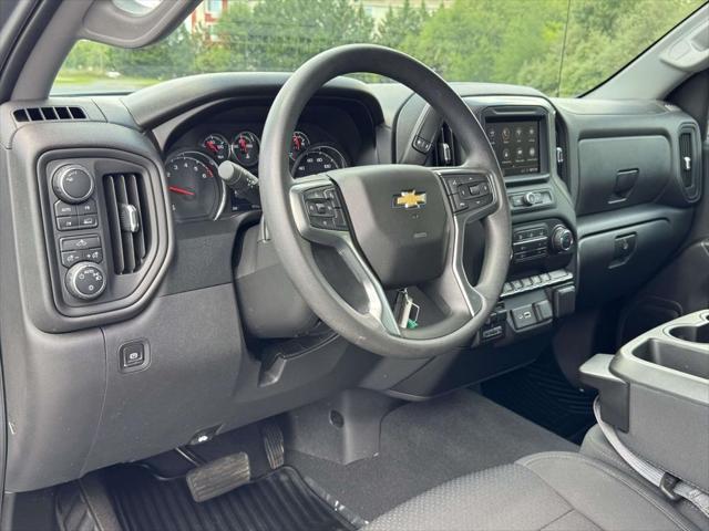 2021 Chevrolet Silverado 1500 4WD Crew Cab Short Bed Custom 2021 Chevrolet Silverado 1500 4WD Crew Cab Short Bed Custom