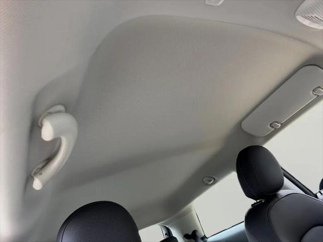 2024 MINI Hardtop Cooper