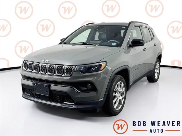 2023 Jeep Compass Latitude Lux FWD 2023 Jeep Compass Latitude Lux FWD