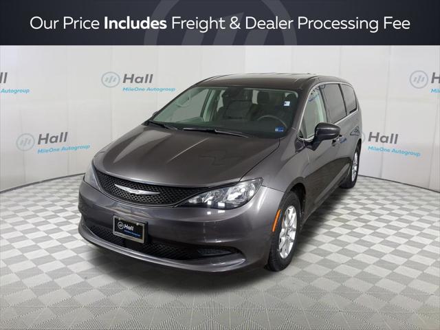 2023 Chrysler Voyager LX