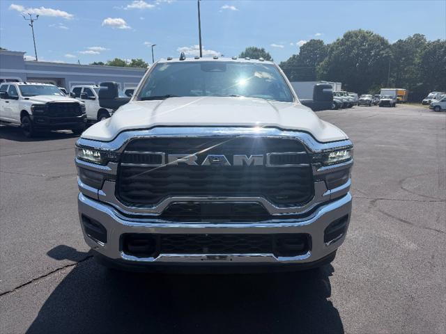 2026 RAM 3500 Chassis RAM 3500 TRADESMAN CREW CAB CHASSIS 4X4 60 CA