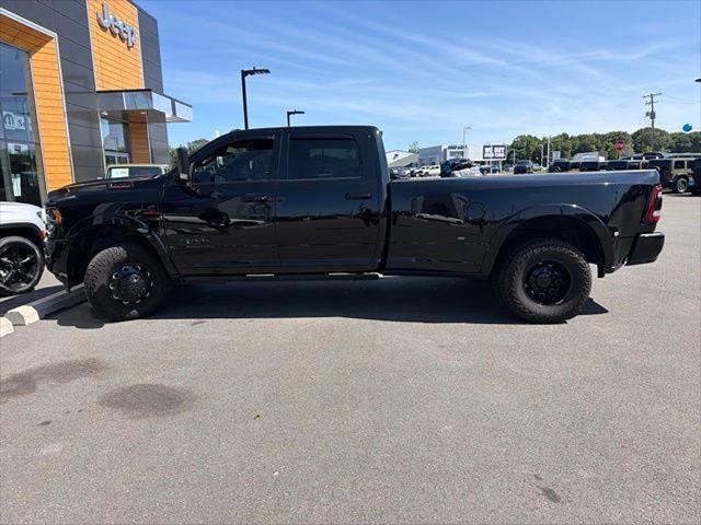2021 RAM 3500 Limited Crew Cab 4x4 8 Box 2021 RAM 3500 Limited Crew Cab 4x4 8 Box