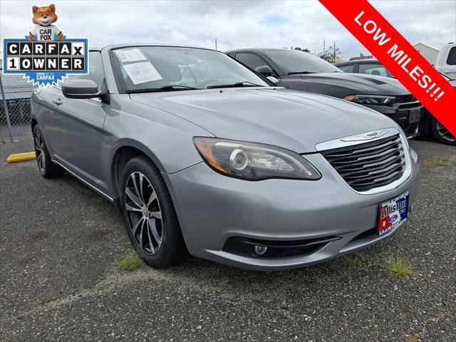 2013 Chrysler 200 S 2013 Chrysler 200 S