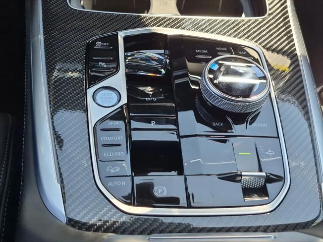2027 BMW X7 M60i