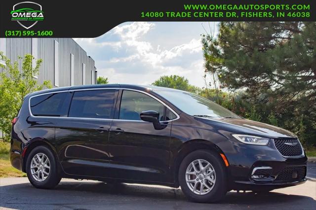 2025 Chrysler Pacifica Select for sale in Fishers, IN