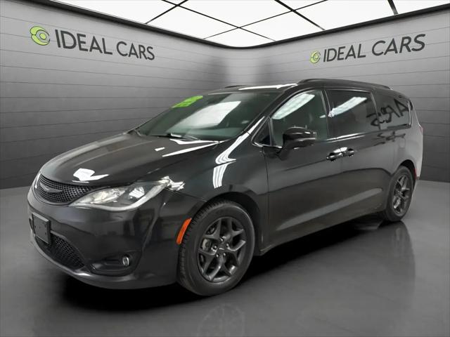 2019 Chrysler Pacifica Limited for sale in Mesa, AZ