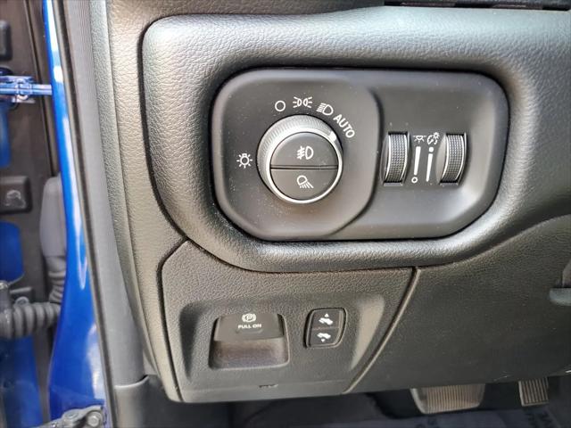 2019 Ram 1500 Big Horn/Lone Star Crew Cab 4x4 57 Box