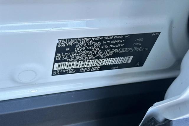 2025 Toyota RAV4 XLE