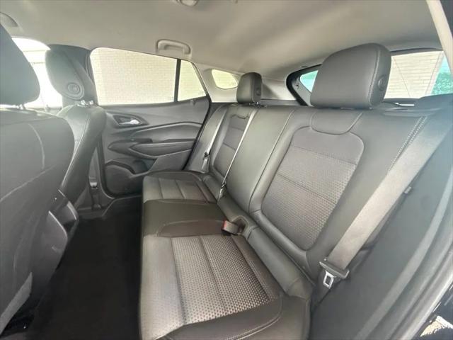2025 Chevrolet Trax FWD LT
