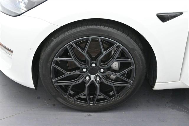 2021 Tesla Model 3 Standard Range Plus Rear-Wheel Drive