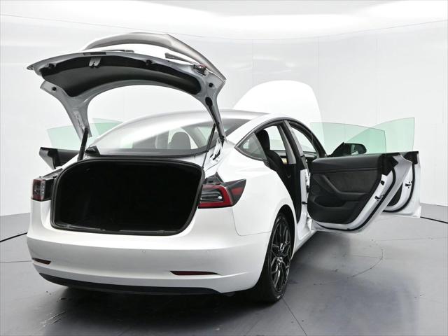 2021 Tesla Model 3 Standard Range Plus Rear-Wheel Drive