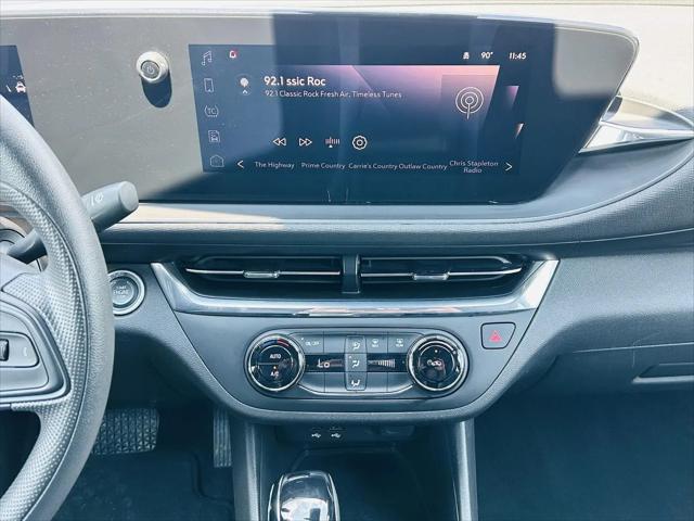 2025 Buick NV Preferred FWD