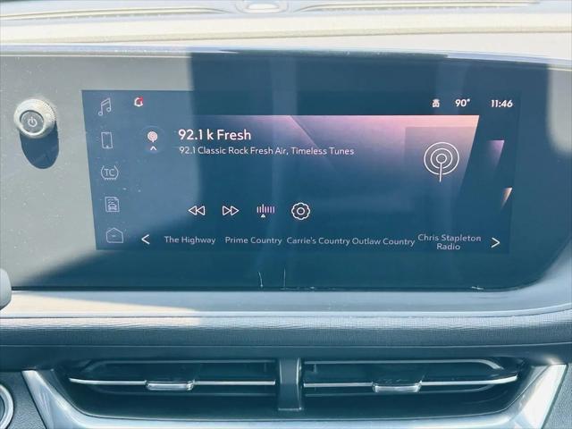 2025 Buick NV Preferred FWD
