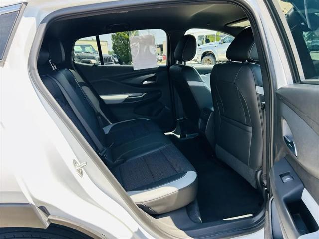 2025 Buick NV Preferred FWD