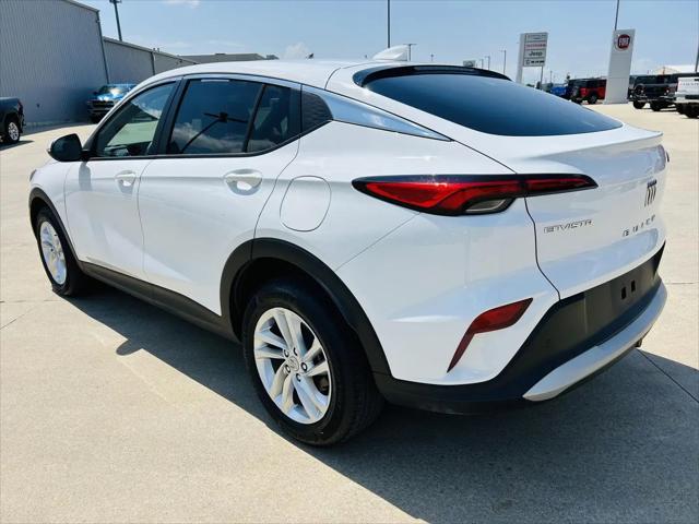 2025 Buick NV Preferred FWD