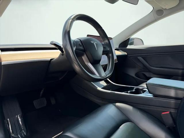 2019 Tesla Model 3 Mid Range