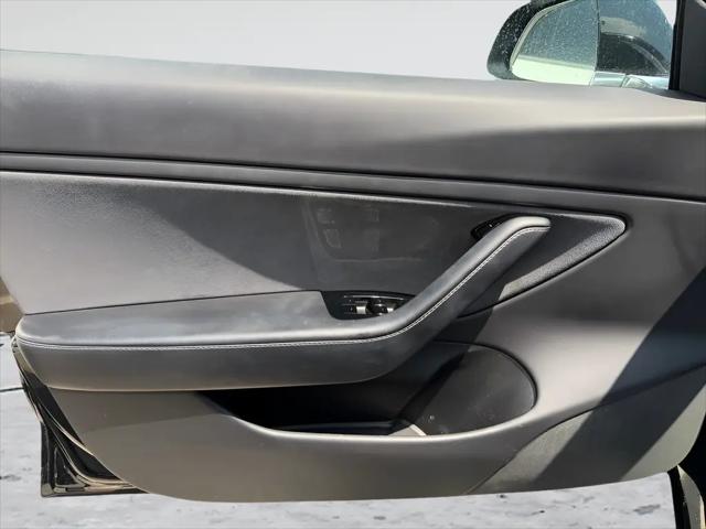 2019 Tesla Model 3 Mid Range