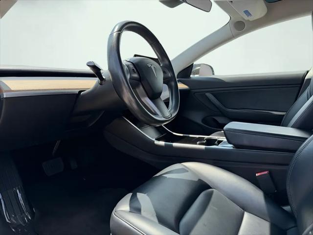 2019 Tesla Model 3 Mid Range
